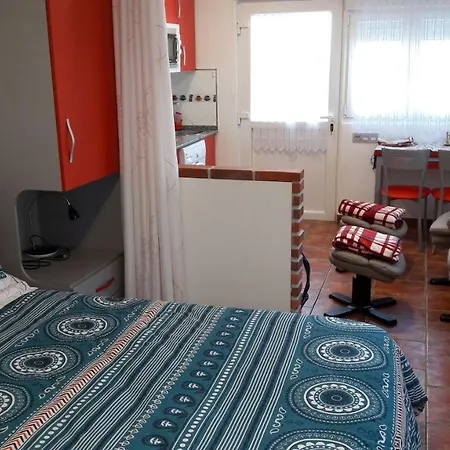 Labana Apartment